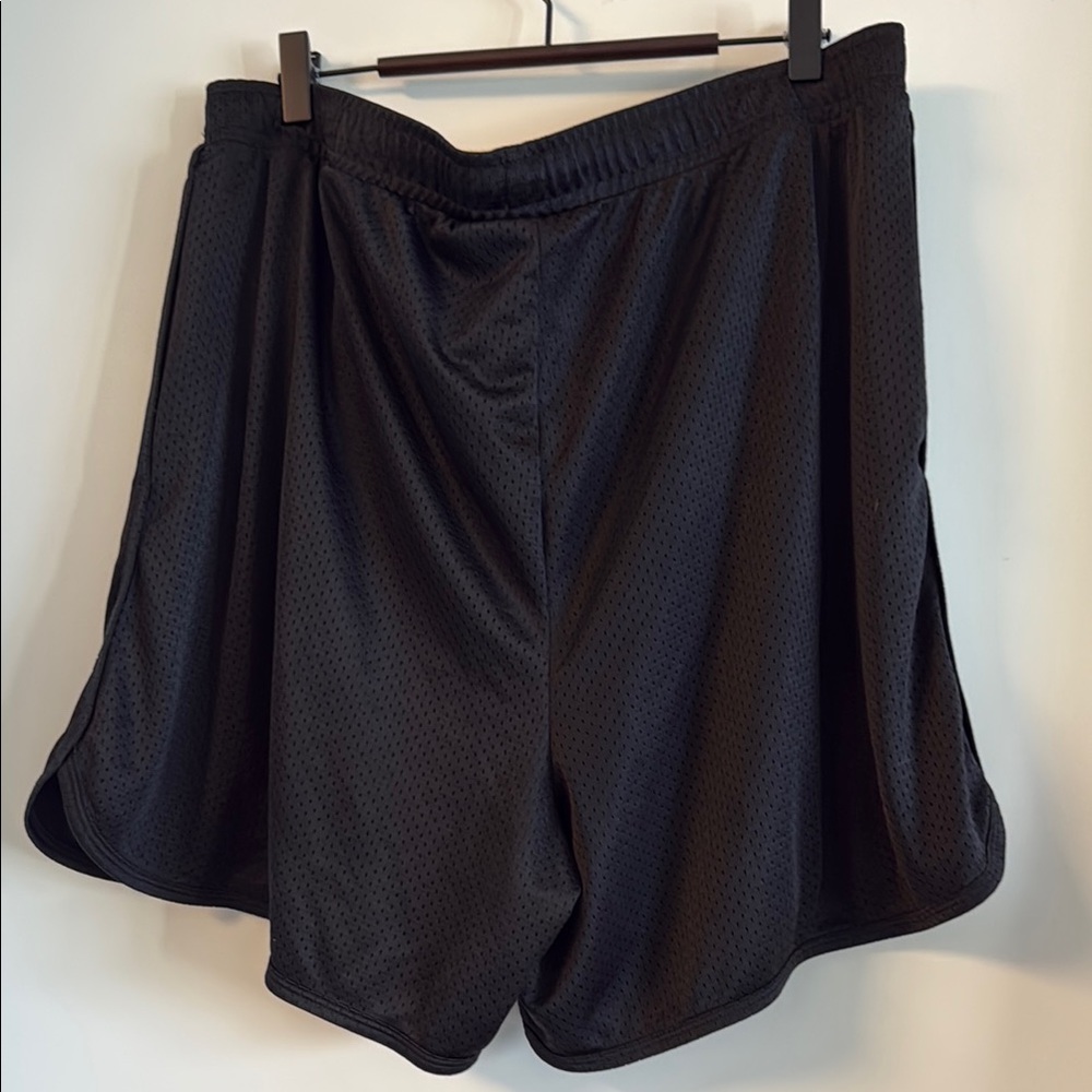 PINK VS Women’s Black Athletic Mesh Shorts size XXL - Picture 2 of 3